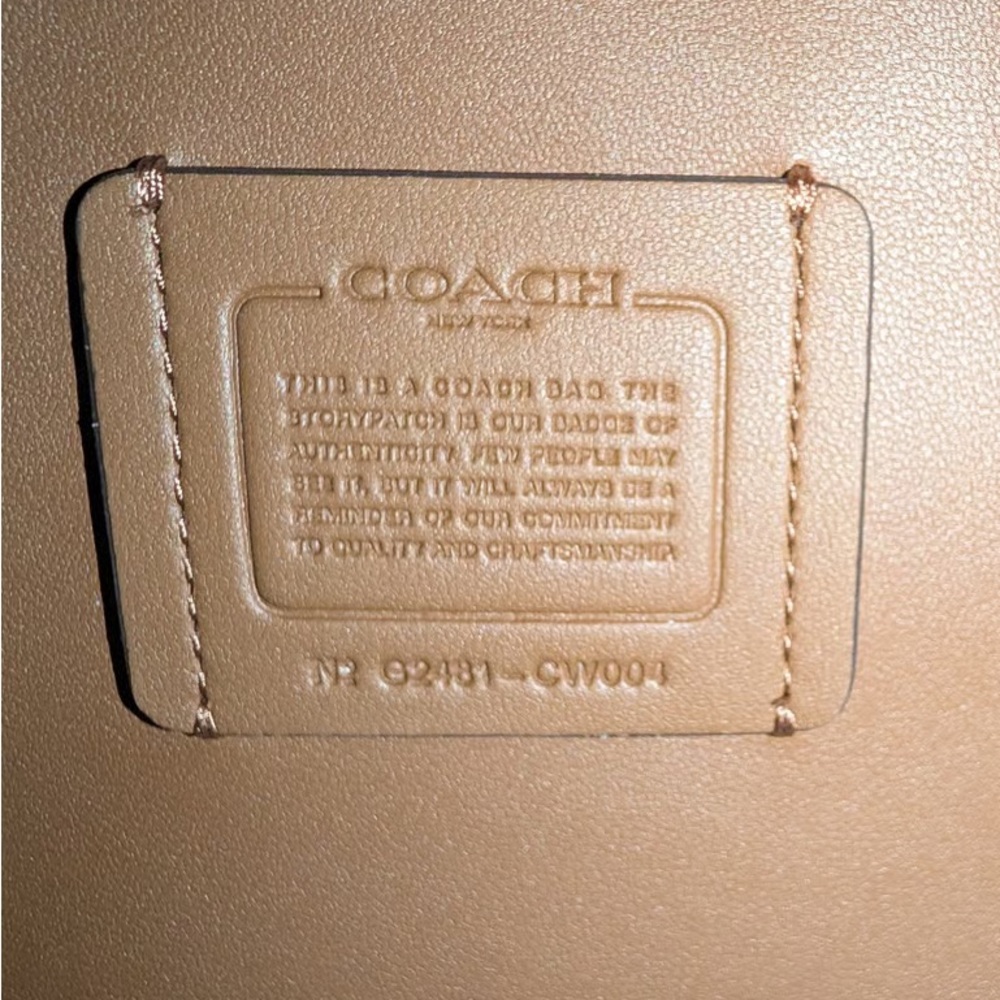 Elegant Brown Suede Shoulder Bag - Picture 5 of 5
